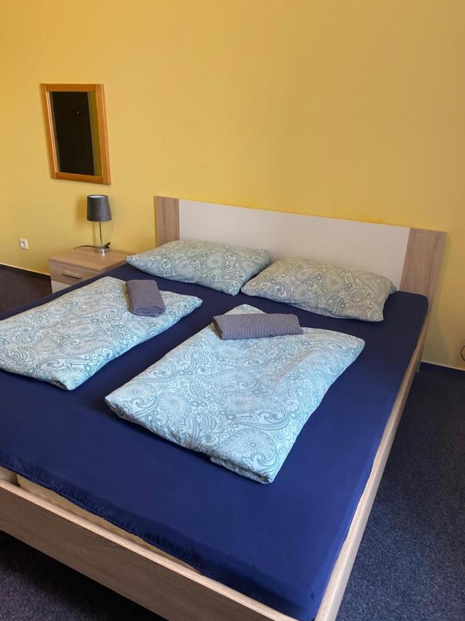 Penzion Lara Ceske Budejovice Exterior foto